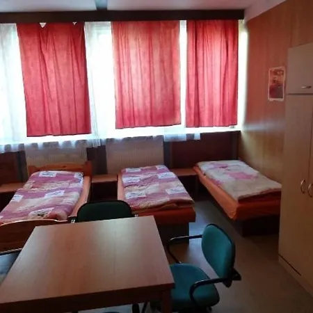 Monty Hostel